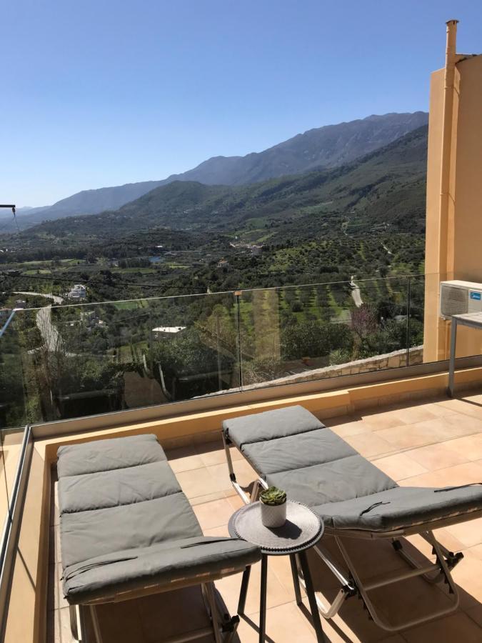 Arbutus - Relaxing Apartment With Fantastic Views ゲオルギオポリス エクステリア 写真