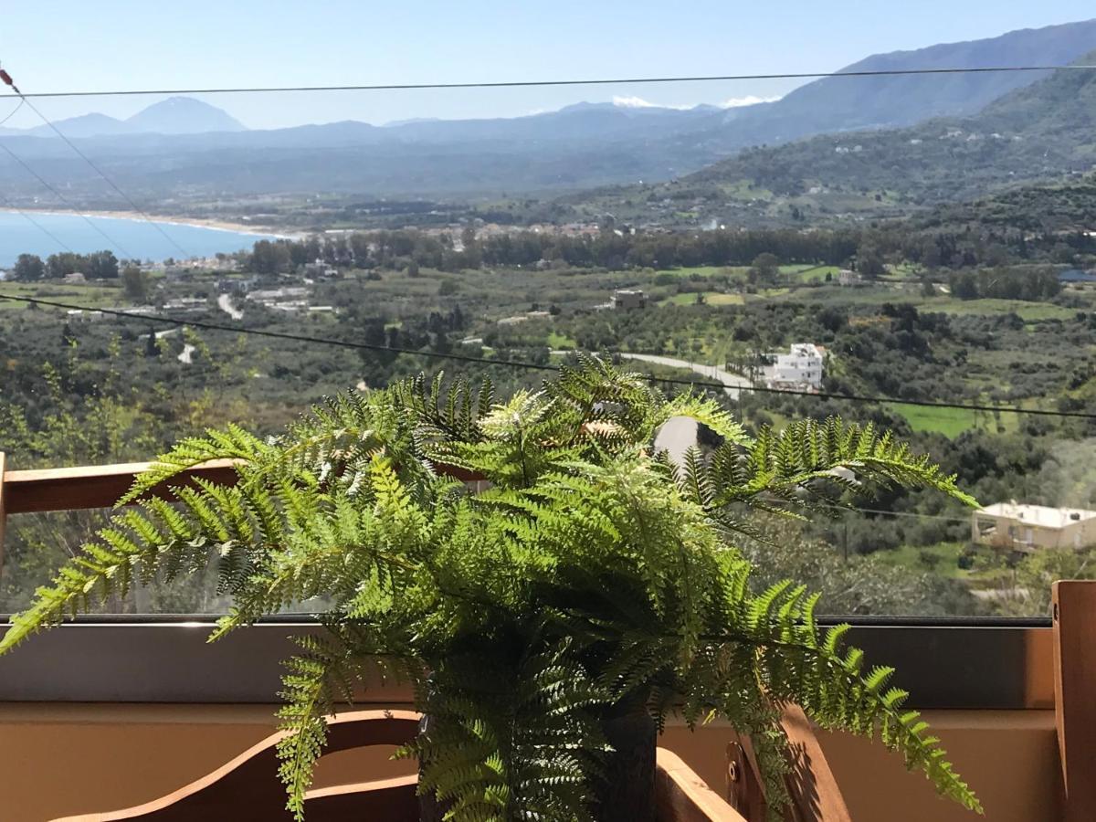 Arbutus - Relaxing Apartment With Fantastic Views ゲオルギオポリス エクステリア 写真