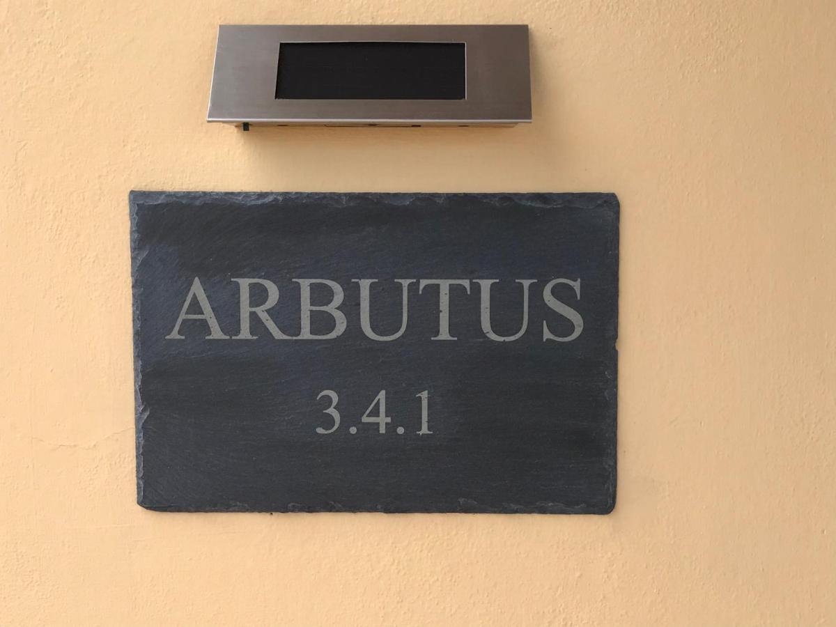 Arbutus - Relaxing Apartment With Fantastic Views ゲオルギオポリス エクステリア 写真