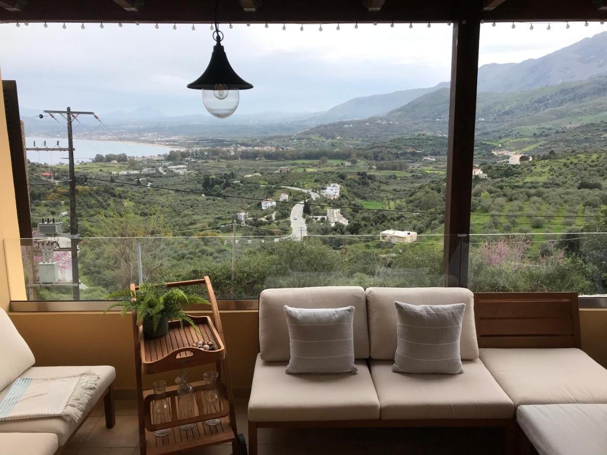 Arbutus - Relaxing Apartment With Fantastic Views ゲオルギオポリス エクステリア 写真