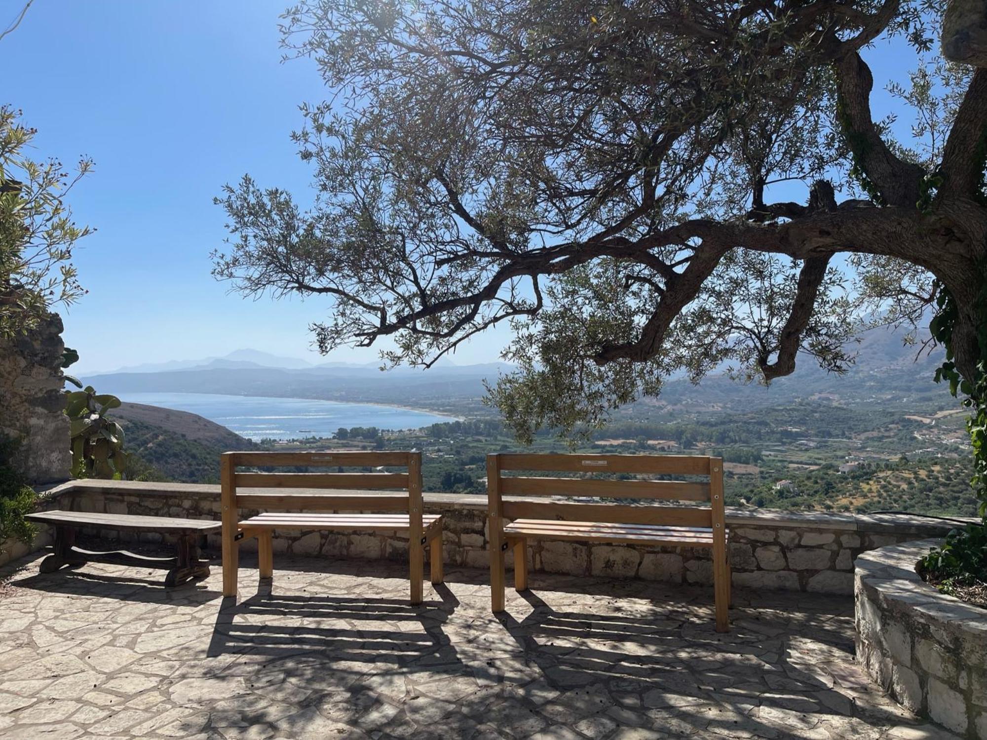 Arbutus - Relaxing Apartment With Fantastic Views ゲオルギオポリス エクステリア 写真
